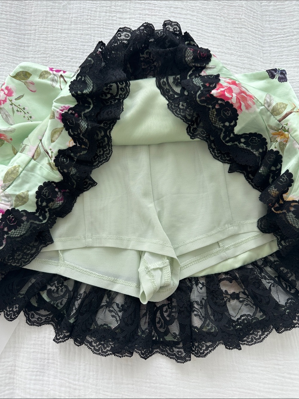 Lovers and Friends mini skirt - Picture 4 of 6